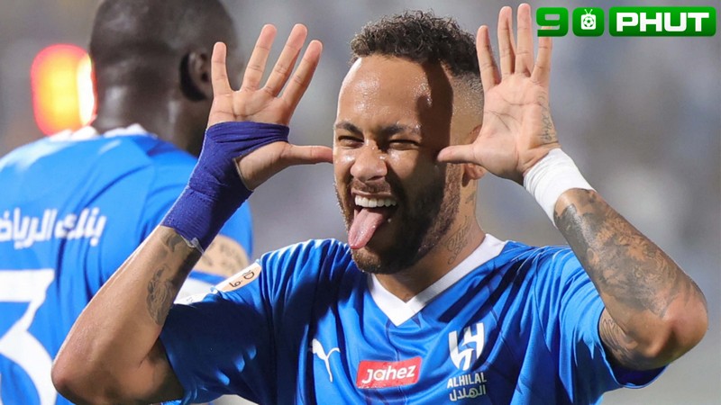 Neymar đứng thứ 2 trong top 10 cầu thủ lương cao nhất thế giới. Neymar đứng thứ 2 trong top 10 cầu thủ lương cao nhất thế giới.