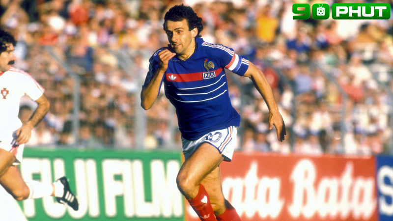 Michel Platini là tiền vệ tấn công Michel Platini là tiền vệ tấn công